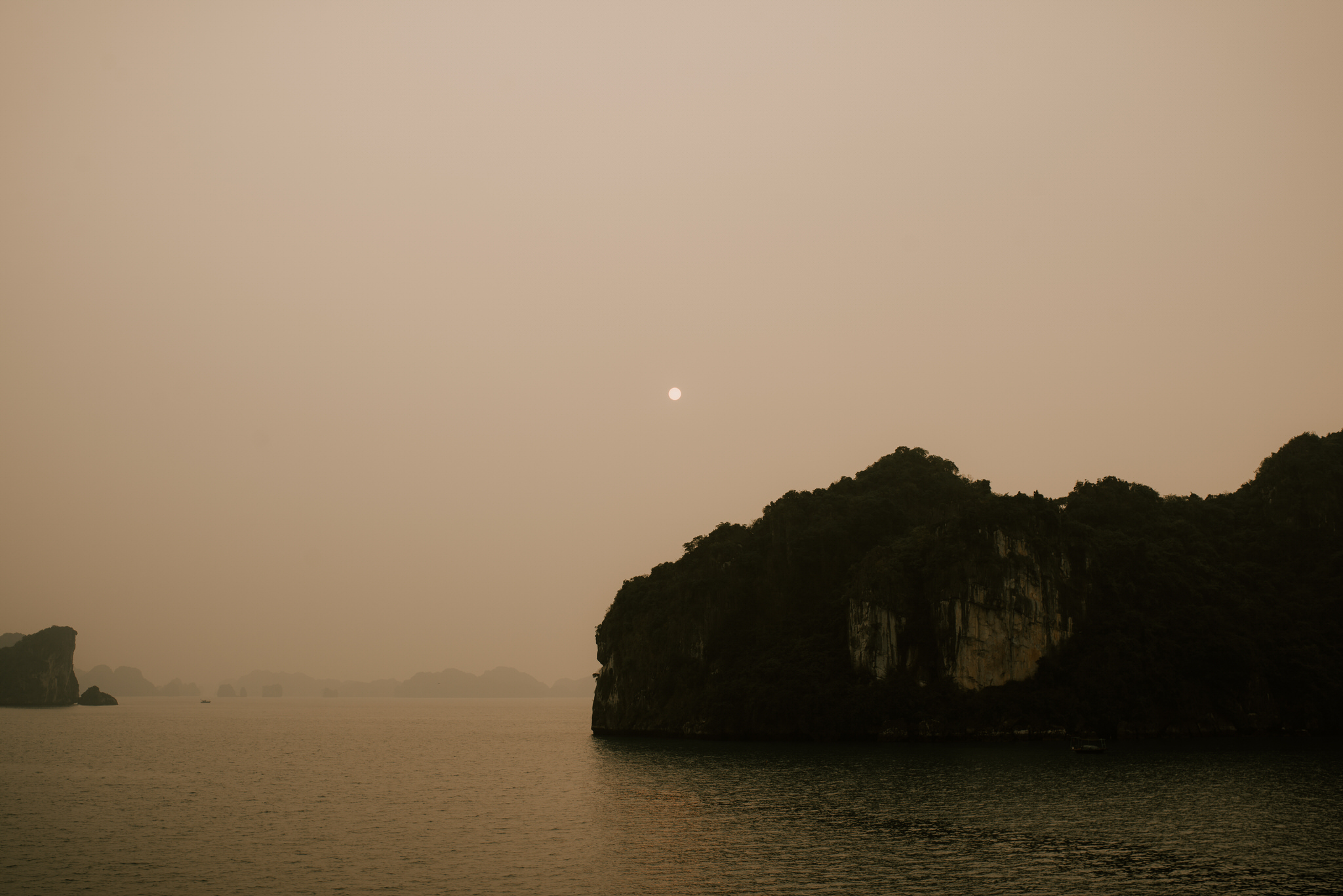 T + R | Bhaya Cruise, Ha Long Bay, Viet Nam 106