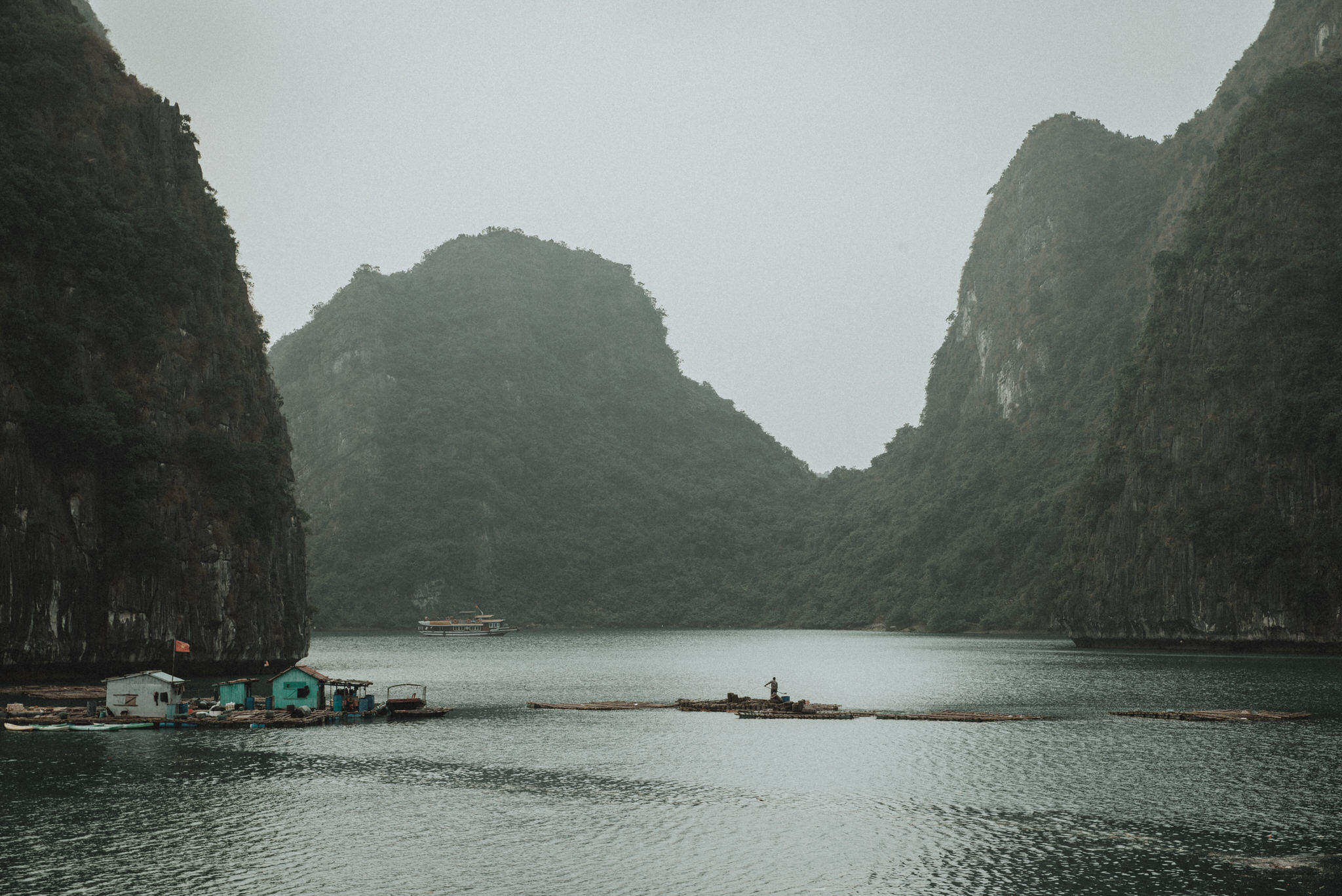 T + R | Bhaya Cruise, Ha Long Bay, Viet Nam 16